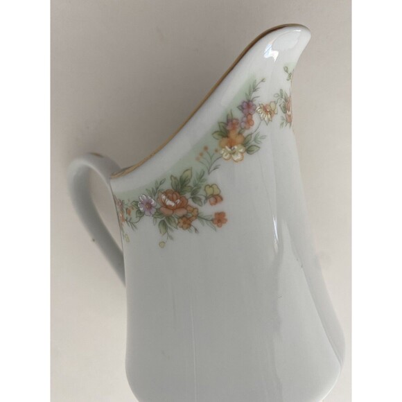Vintage White Fine Porcelain Small 7 Ounces Creamer Gold Trimming and Flowers - Picture 6 of 10